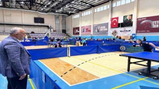 Masa tenisi müsabakaları başladı