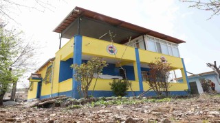 Mehmet dedenin sarı-lacivert evi gündem oldu