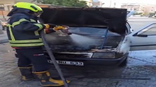 Mersinde araç yangını