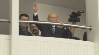 MHP Genel Başkanı Bahçeli, genel merkezde çalışmalara başladı