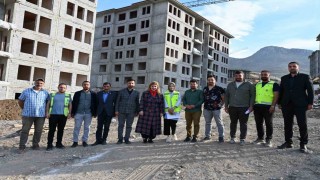 Milletvekili Ölmeztoprak, TOKİ konutlarını inceledi