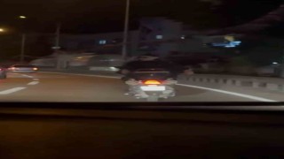 Motosiklete ters bindi, tehlikeli anlar kamerada