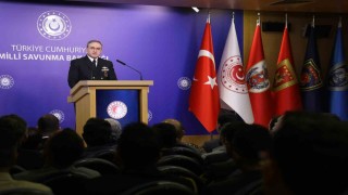 MSB kaynakları: (Depremde) AFADa, Bakanlığımızın Afet Yönetim Merkezi ile Takip Kontrol Koordinasyon Merkezine personel görevlendirilmiştir