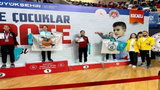 Muş şampiyonluklarla yükselmeye devam ediyor