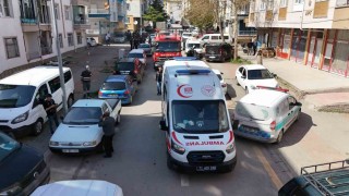 Mutfaktaki çoklu elektrik prizi yangın çıkardı, apartman tahliye edildi