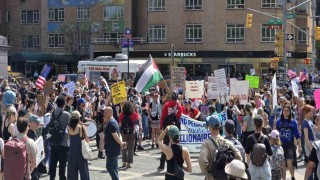 New Yorkta binlerce kişi Başkan Trumpı protesto etti