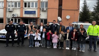 Niğdede polisten miniklere güvenli yaşam eğitimi