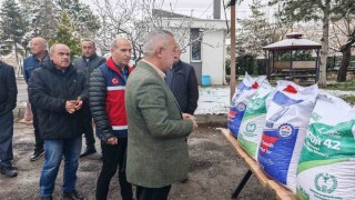 Niğdede üreticilere yüzde 75 hibeli nohut ve fasulye tohumu dağıtıldı