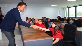 Öğrenciler meclis üyesi oldu, yüzme kursu ücretsiz oldu