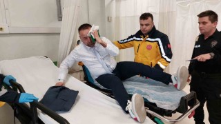 Okulda öğretmeni darp eden 2 kişi yakalandı