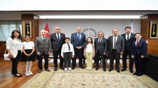 Okyanus, Büyükşehir Belediyesi başkanlık koltuğuna oturdu