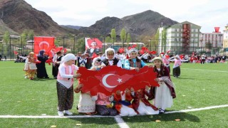 Oltuda 23 nisan coşkusu