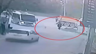 Önce yol kenarındaki kadına, sonra başka araçlara çarptı