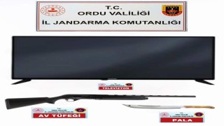 Orduda evden hırsızlık yapan 2 şüpheli yakalandı