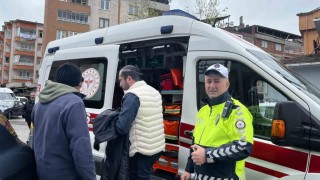 Orduda hafif ticari araca çarpan motosikletin sürücüsü yaralandı