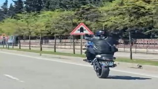 Orduda motosiklet ile trafikte şov yapan sürücüye ceza yağdı
