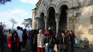 Ortahisar Ayasofya Camisi Ramazan Bayramında ziyaretçi akınına uğruyor