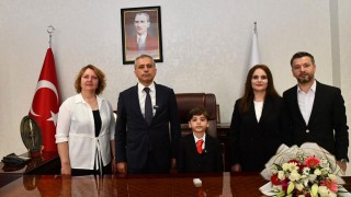 Osmaniye Belediyesi 23 Nisan’da Başkanlık Koltuğunu Çocuklara Emanet Etti