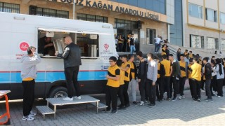 Osmaniye İl Müftülüğünden Öğrencilere Sıcak Çorba İkramı