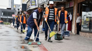 Osmaniye’de Atatürk Caddesi’nde Kapsamlı Temizlik Seferberliği Başlatıldı