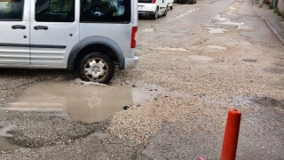 Osmaniye’de Sağanak Yağış Sonrası Yollar Göle Döndü