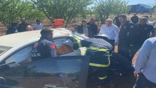 Otomobil ile hafif ticari araç çarpıştı: 1i ağır 2 yaralı