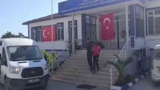 Otomobile 8 göçmen sığdıran şahıs tutuklandı