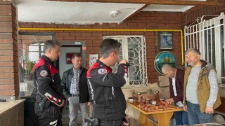 (ÖZEL) ‘Camide kavga var diye gelen ekibini şiir ve dua ile karşıladılar