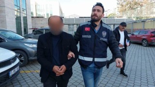 Özel taksici 10 kaçak göçmeni İstanbuldan Rizeye götürürken Samsunda yakalandı