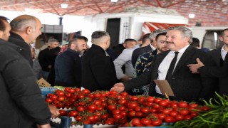 Pazar yerleri, ilçenin ekonomik ve sosyal yaşamına değer katıyor