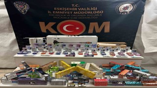 Piyasa değeri 1 milyon lira olan kaçak eşya ele geçirildi