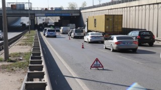 Polis şüphelenip kimlik sordu, kaçan şahıs alt geçit köprüsü üzerinden yola atladı