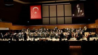 Prof. Dr. Ayhan Kızılı 10. yıl anmak konseri