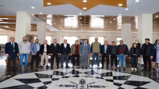 Prof. Dr. Emiroğlu, Türkiye yetişmiş insanını en kolay israf eden ülke
