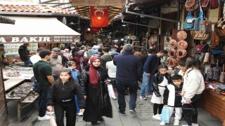Ramazan Bayramında Gaziantepin tarihi mekânları turist akınına uğradı