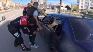 Ruhsatsız tabancayla yakalandı, gözaltına alındı
