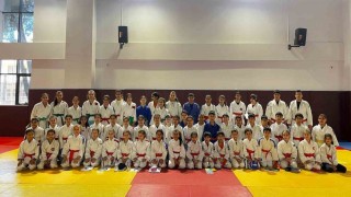 Salihlide 295 judocu kemer atladı
