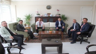 Şampiyon Kamaldan Kaymakam Özdemir ve Başkan Dönmeze ziyaret