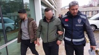 Samsunda bir kişinin darp edilip bıçakla yaralanmasıyla ilgili 4 kişi adliyede