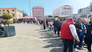 Samsunsporlu taraftarlardan Galatasaray maçına yoğun ilgi
