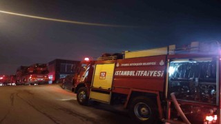 Sancaktepede oto galericiler sitesinde yangın