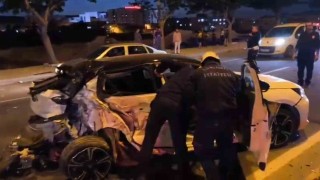 Şanlıurfada kamyonet ile otomobil çarpıştı: 4 yaralı