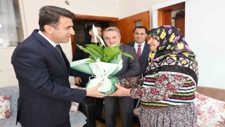 Şehit Binbaşı Mithat Çolakın ailesine ziyaret