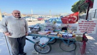 Şehit çocuğundan etkilendi 8 yıldır bedava oyuncak dağıtıyor