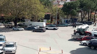 Seyyar satıcıyla zabıtanın kavgasına polis müdahale edildi