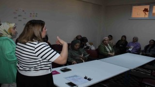 Siirtte kadınlara normal doğum semineri verildi