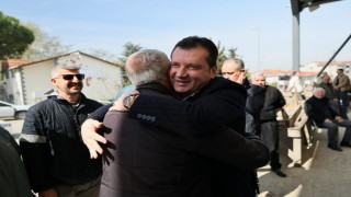 Silivri Belediyesinden Değirmenköyde çiftçilere ayçiçek tohumu desteği