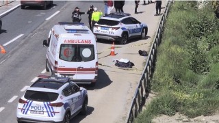 Silivride geri manevra yapan tır yaşlı adama çarptı