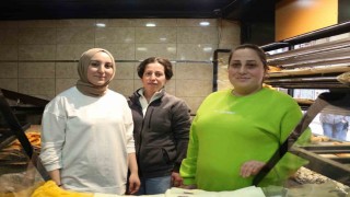 Simitten ekmeğe fırında her şeyi yapıyor