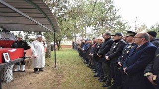 Sinopta kalp krizi geçirerek hayatını kaybeden polis memuru toprağa verildi